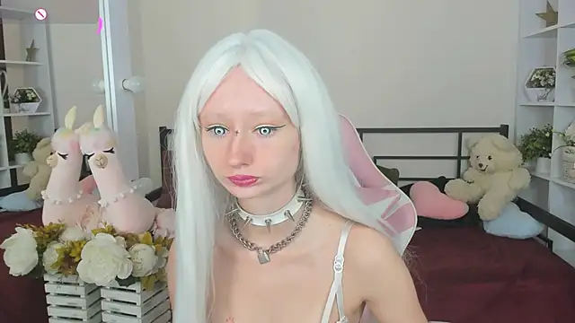 Katia Kim online show from April 29, 2026, 5:11 am