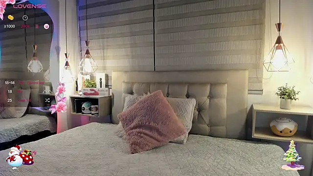 cristal  hot 1 online show from November 24, 2025, 4:56 am