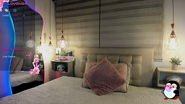 Snapshot of cristal__hot_1 chatting on April 21, 2026, 5:36 am cristal hot 1 online show from April 21, 2026, 5:36 am