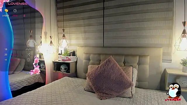 Snapshot of cristal__hot_1 chatting on May 3, 2026, 5:02 am cristal hot 1 online show from May 3, 2026, 5:02 am