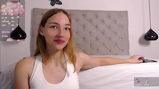 Snapshot of WhiteSun_01 chatting on January 15, 2025, 12:47 pm WhiteSun 01 online show from January 15, 2025, 12:47 pm