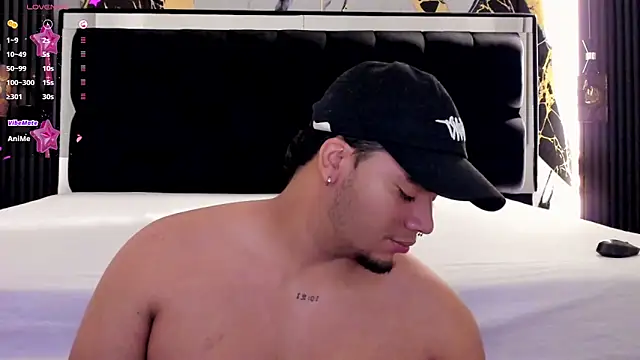 Snapshot of WhiteSun_01 chatting on January 22, 2025, 3:51 pm WhiteSun 01 online show from January 22, 2025, 3:51 pm