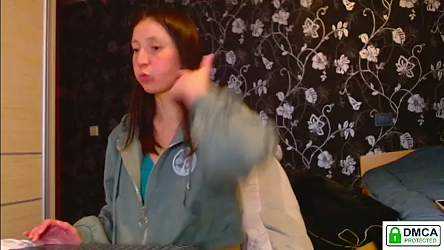 Sophi Cute online show from February 8, 2026, 2:42 pm