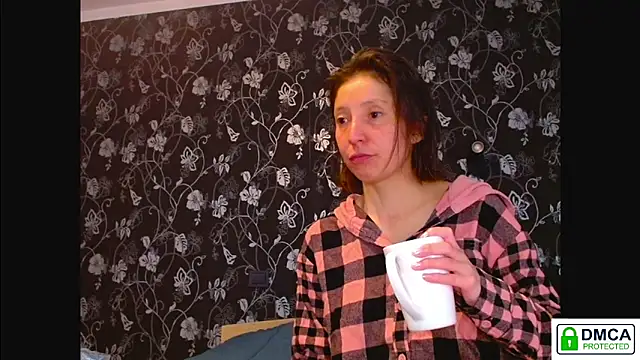 Snapshot of Sophi_Cute chatting on May 31, 2026, 8:10 am Sophi Cute online show from May 31, 2026, 8:10 am
