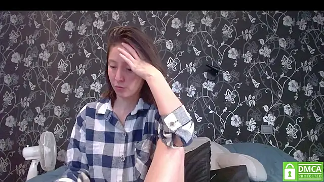 Snapshot of Sophi_Cute chatting on July 25, 2026, 7:50 am Sophi Cute online show from July 25, 2026, 7:50 am