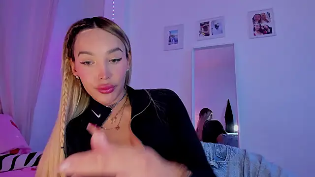  viioletweekend  online show from January 10, 2026, 7:26 pm