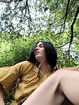 Sam Sara online show from November 12, 2025, 6:19 pm