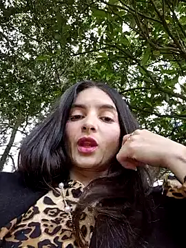 Snapshot of Sam_Sara chatting on May 18, 2026, 7:31 pm Sam Sara online show from May 18, 2026, 7:31 pm