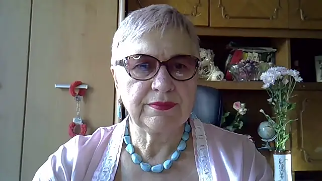 SweetCherry27 online show from September 28, 2025, 5:35 am