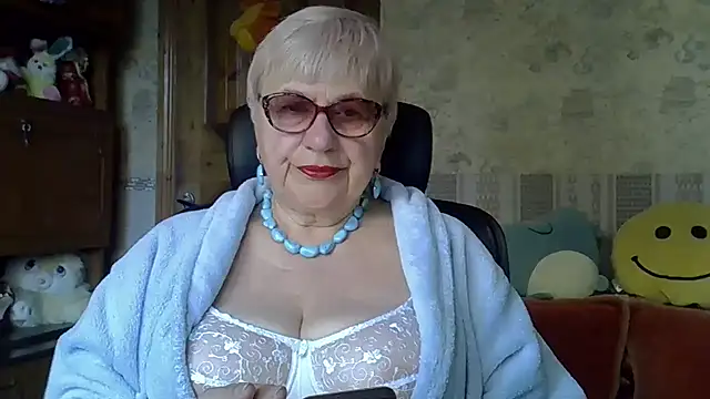 SweetCherry27 online show from April 23, 2026, 4:14 am
