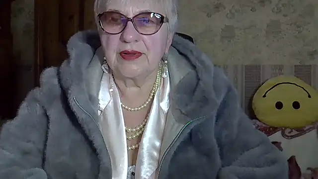 SweetCherry27 online show from April 28, 2026, 4:34 pm