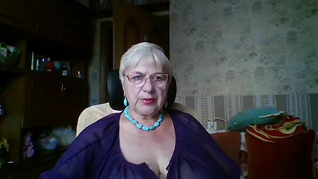 SweetCherry27 online show from July 11, 2026, 5:43 am