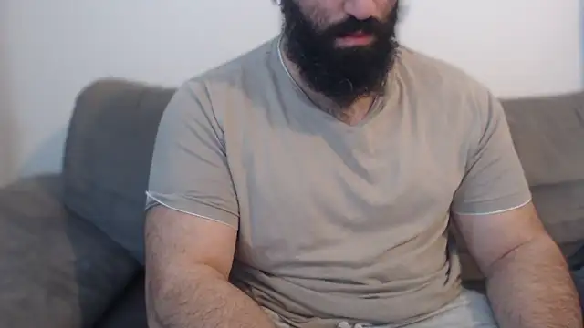 hugemachohandsome online show from May 14, 2026, 7:04 am
