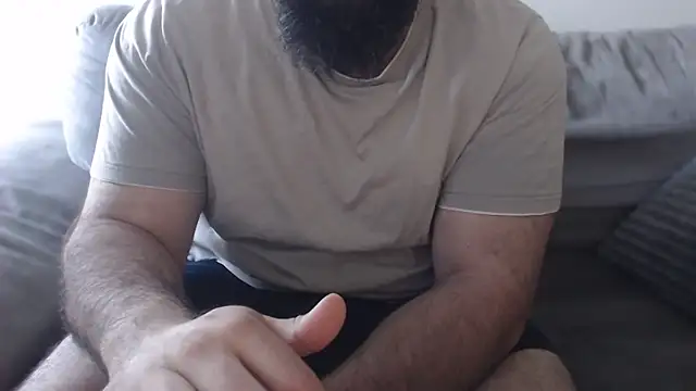 hugemachohandsome online show from May 28, 2026, 5:27 am