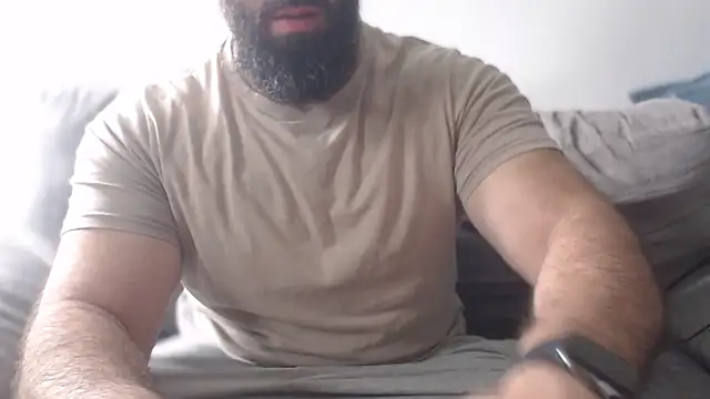 hugemachohandsome online show from June 17, 2026, 7:55 am
