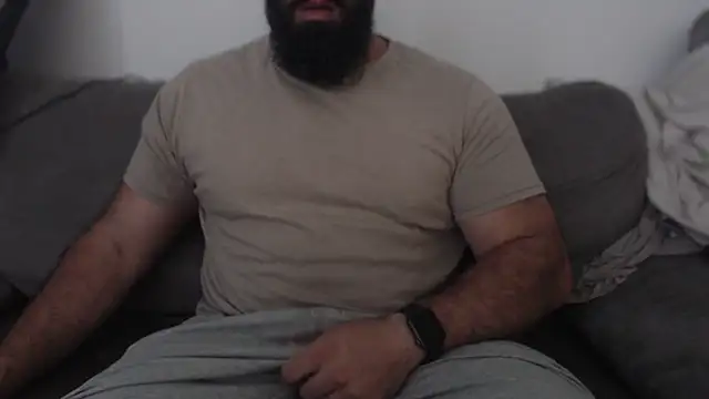 hugemachohandsome online show from June 24, 2026, 6:23 am