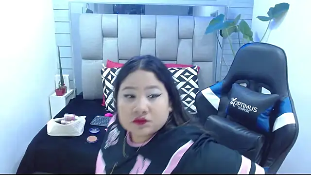 evelin zaens online show from June 28, 2026, 5:13 am