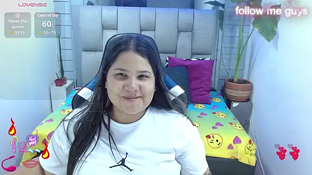 evelin zaens online show from July 23, 2026, 3:59 am