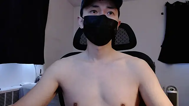 twbobo00715 online show from February 17, 2025, 5:10 pm