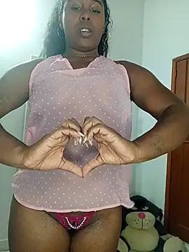 Snapshot of interracia1xx chatting on July 8, 2026, 3:55 am interracia1xx online show from July 8, 2026, 3:55 am