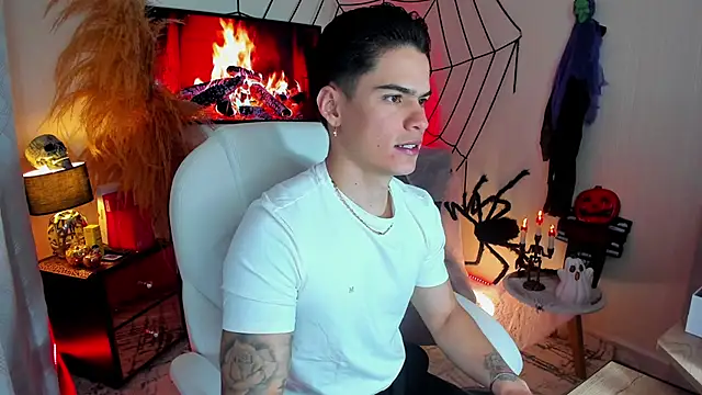 Snapshot of Matias_Murrier chatting on October 22, 2025, 11:43 am Matias Murrier online show from October 22, 2025, 11:43 am