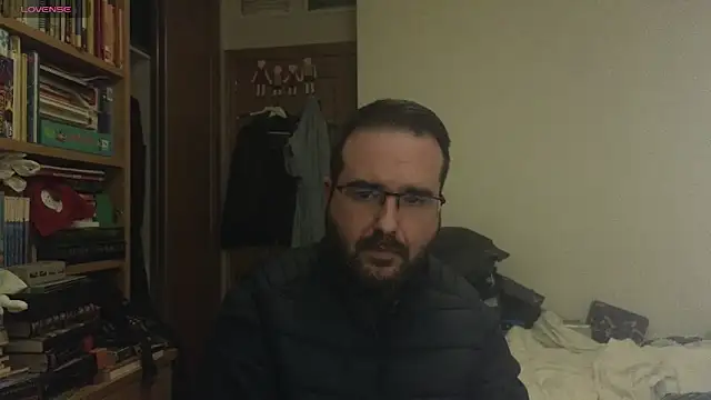 Snapshot of curiosillo83 chatting on February 24, 2025, 6:36 pm curiosillo83 online show from February 24, 2025, 6:36 pm