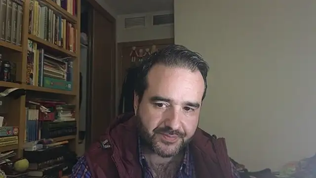 curiosillo83 online show from December 2, 2025, 3:18 pm