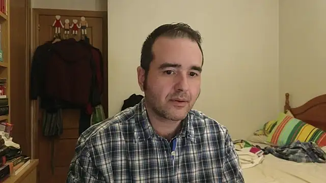 curiosillo83 online show from April 22, 2026, 7:48 pm