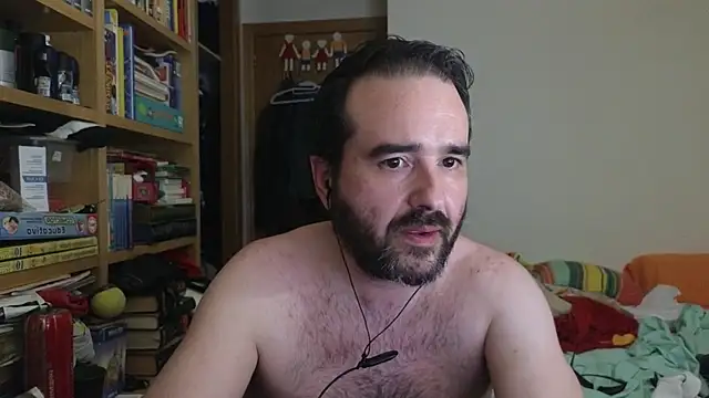 Snapshot of curiosillo83 chatting on June 18, 2026, 9:14 am curiosillo83 online show from June 18, 2026, 9:14 am