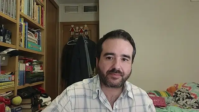 Snapshot of curiosillo83 chatting on July 2, 2026, 3:23 am curiosillo83 online show from July 2, 2026, 3:23 am