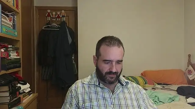Snapshot of curiosillo83 chatting on July 23, 2026, 1:42 pm curiosillo83 online show from July 23, 2026, 1:42 pm