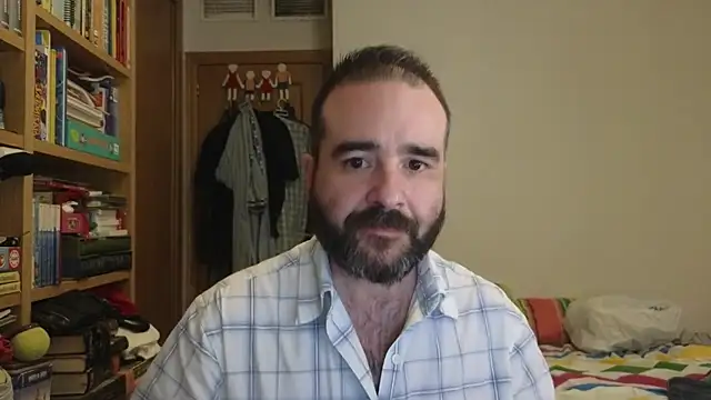 Snapshot of curiosillo83 chatting on July 28, 2026, 2:13 pm curiosillo83 online show from July 28, 2026, 2:13 pm