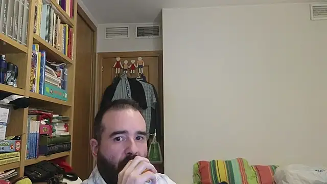 Snapshot of curiosillo83 chatting on July 28, 2026, 6:20 pm curiosillo83 online show from July 28, 2026, 6:20 pm