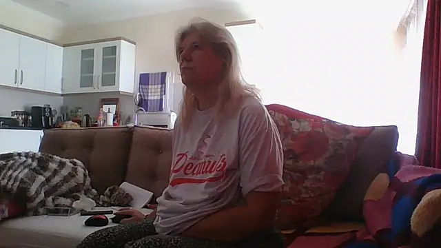 Snapshot of TrustfulVampire1 chatting on March 7, 2025, 9:51 am TrustfulVampire1 online show from March 7, 2025, 9:51 am