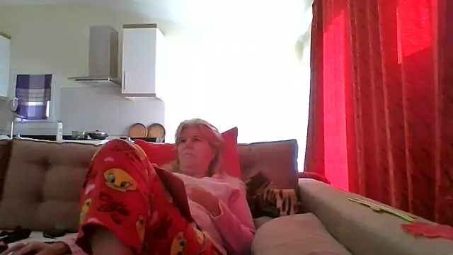 Snapshot of TrustfulVampire1 chatting on November 15, 2025, 6:22 am TrustfulVampire1 online show from November 15, 2025, 6:22 am