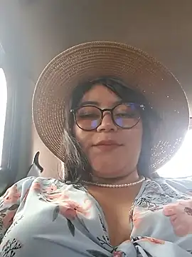 Snapshot of Sakura_0505 chatting on December 17, 2025, 8:48 pm Sakura 0505 online show from December 17, 2025, 8:48 pm