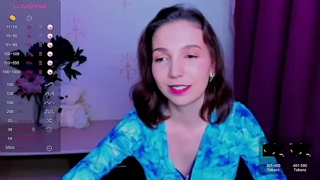 KindHazelHere  online show from June 20, 2026, 4:26 am