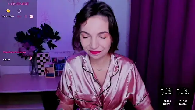 KindHazelHere  online show from July 23, 2026, 5:38 am