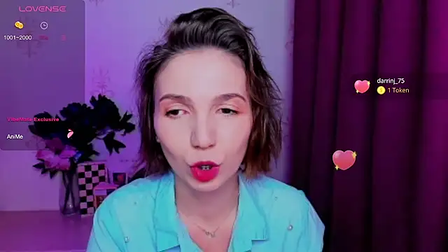 KindHazelHere  online show from July 27, 2026, 3:24 am