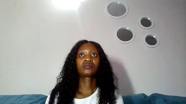 Hardnipples8 online show from October 31, 2025, 11:39 pm