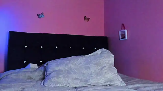 Snapshot of Miis_sara_ chatting on March 18, 2025, 8:48 pm Miis sara online show from March 18, 2025, 8:48 pm