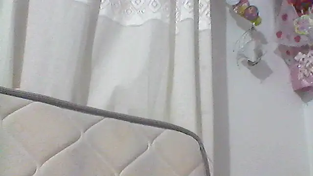 Snapshot of Giuliana90 chatting on June 23, 2026, 1:47 am Giuliana90 online show from June 23, 2026, 1:47 am