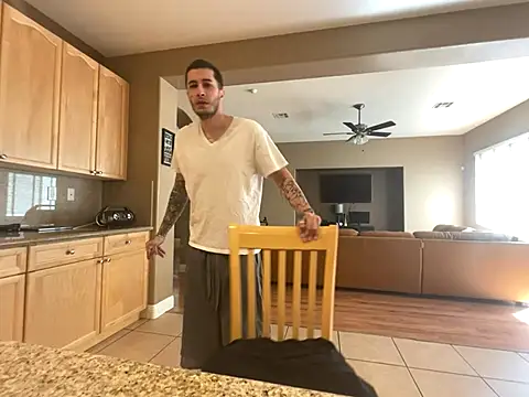 Bwcjoshbanks online show from September 13, 2025, 6:29 pm