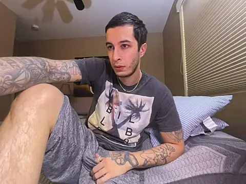 Snapshot of Bwcjoshbanks chatting on October 13, 2025, 10:54 pm Bwcjoshbanks online show from October 13, 2025, 10:54 pm