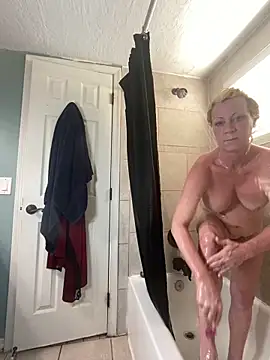 TiffaneyLove online show from March 16, 2025, 12:44 pm