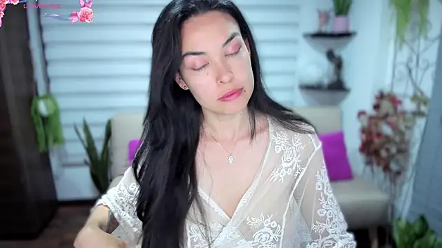 Snapshot of Lunlunera chatting on September 20, 2025, 3:07 am Lunlunera online show from September 20, 2025, 3:07 am