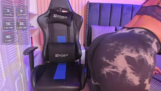 Snapshot of ashlye_miller_ chatting on February 1, 2025, 3:52 am ashlye miller online show from February 1, 2025, 3:52 am