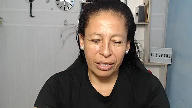 mature martina online show from March 6, 2025, 10:58 pm