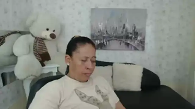 mature martina online show from April 28, 2026, 8:58 pm