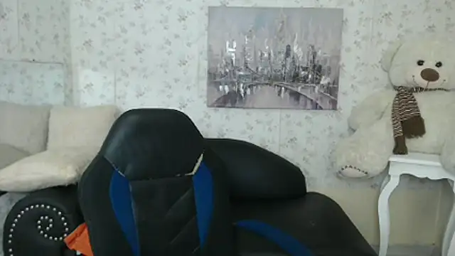 Snapshot of mature_martina chatting on June 3, 2026, 10:40 am mature martina online show from June 3, 2026, 10:40 am